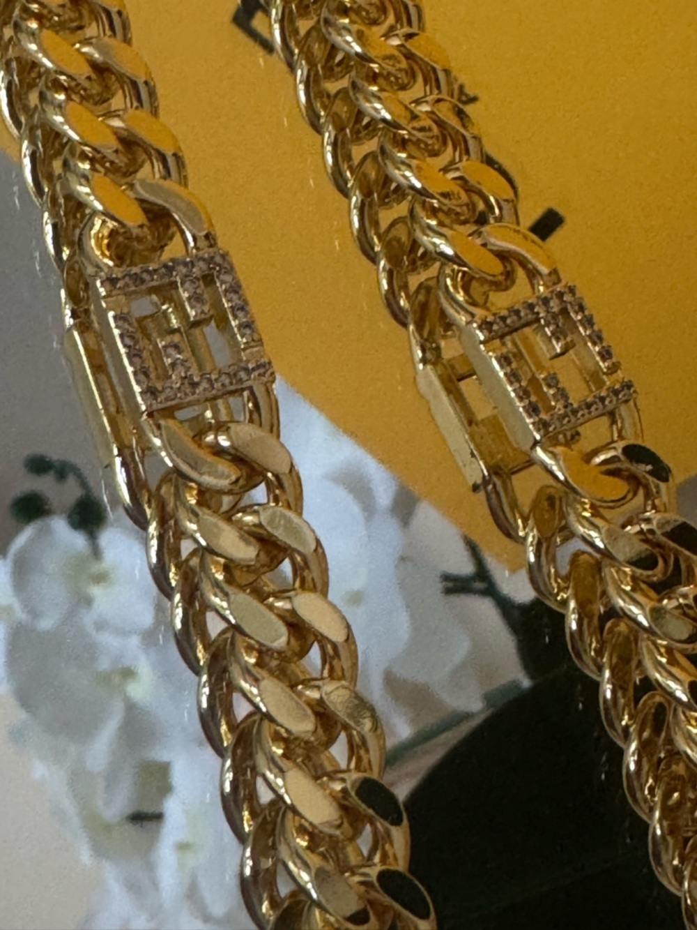 Fendi Gold Chain Necklace with Crystal-Embellished Links - Picture 6 of 14